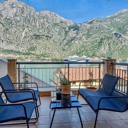J&M Apartment Kotor Kültér fotó