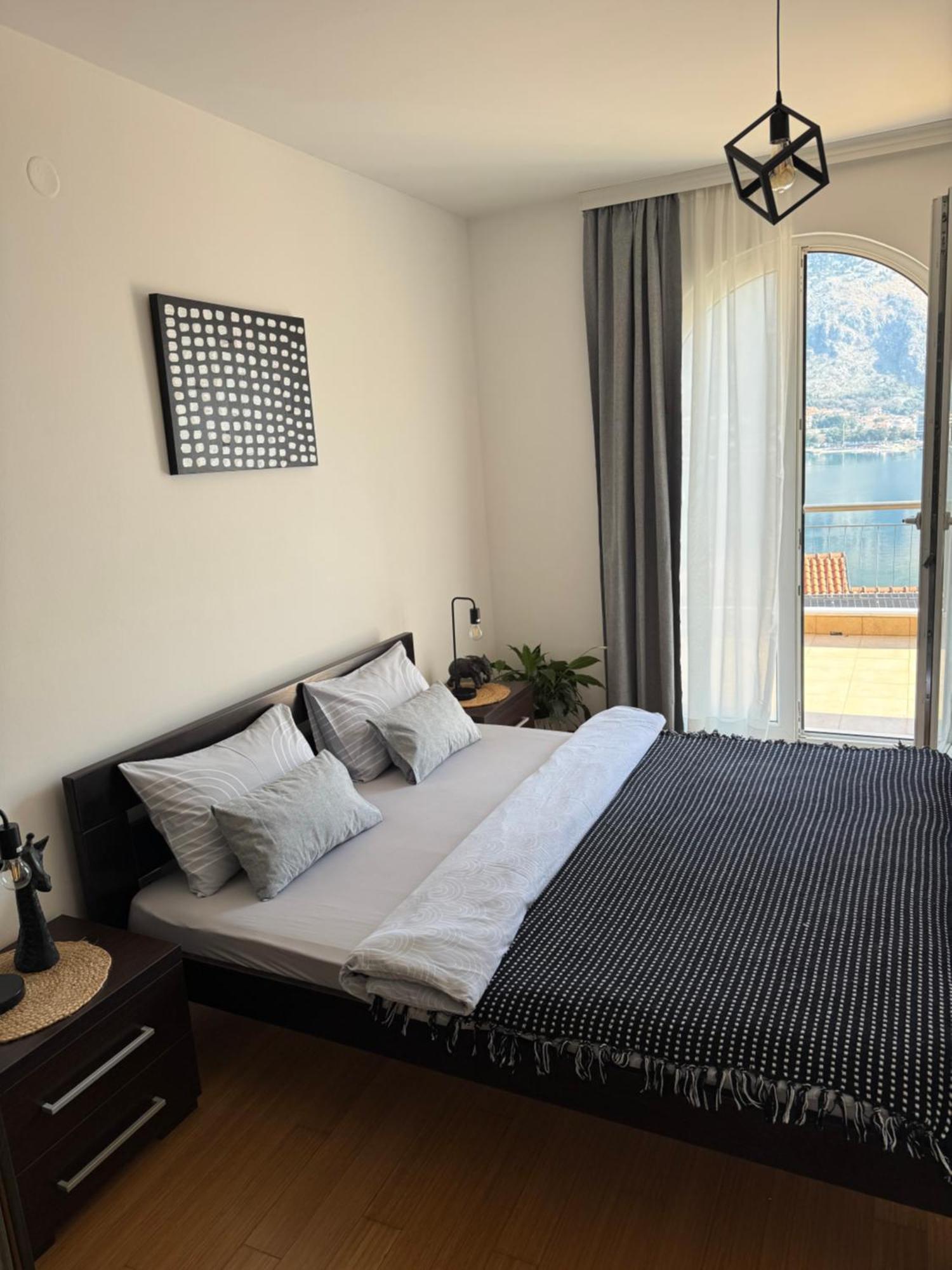 J&M Apartment Kotor Kültér fotó