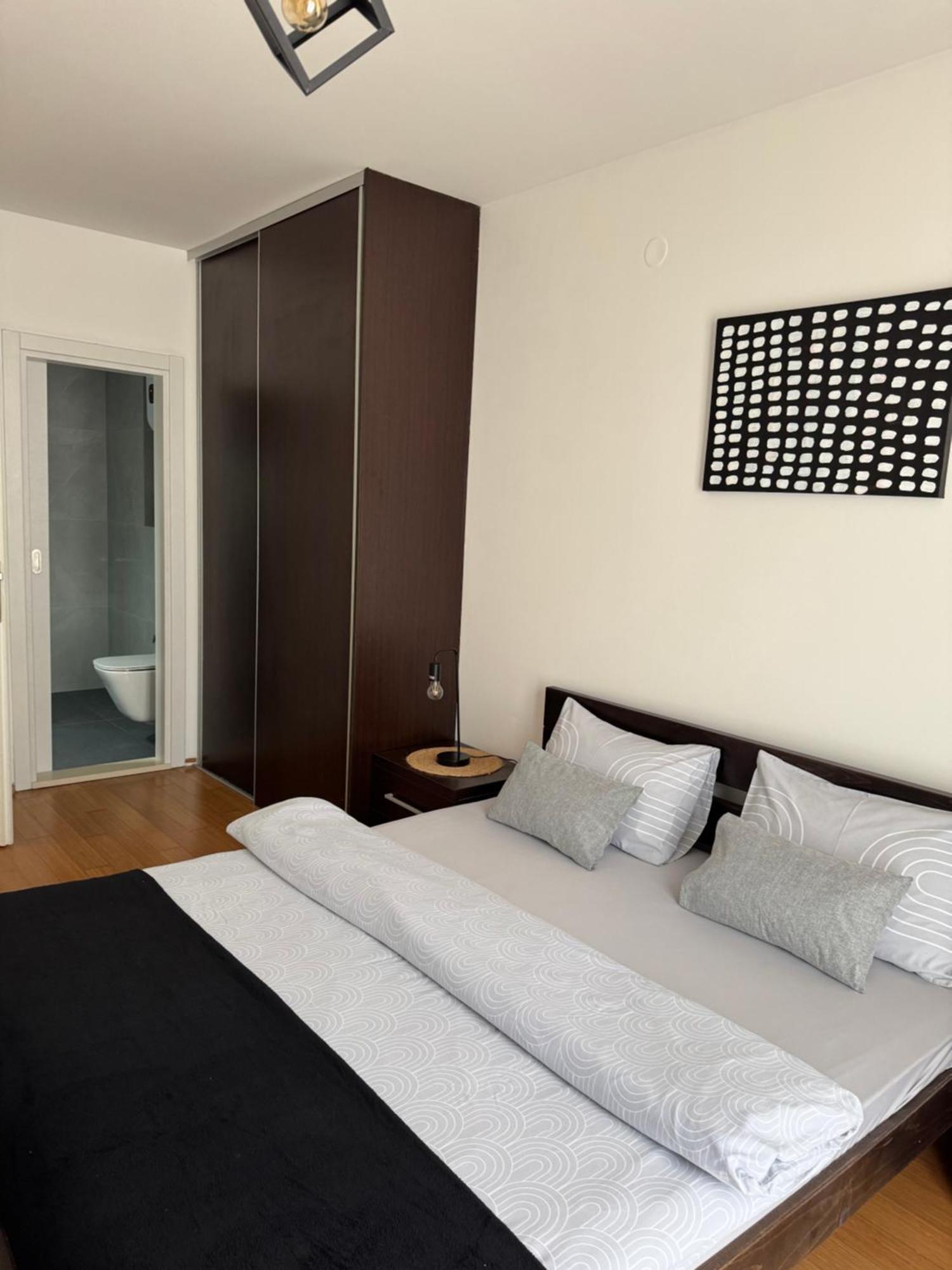 J&M Apartment Kotor Kültér fotó