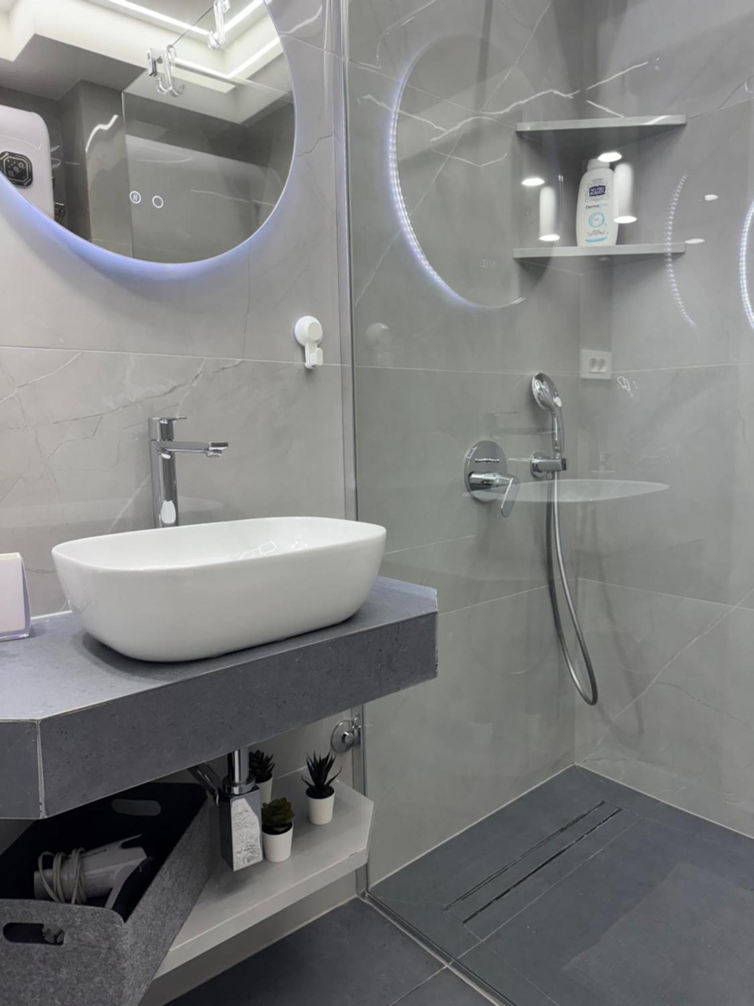 J&M Apartment Kotor Kültér fotó